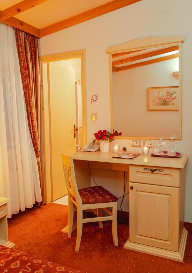 Hotel & Restaurant Se-Mi Veliko Trgovišće Buitenkant foto