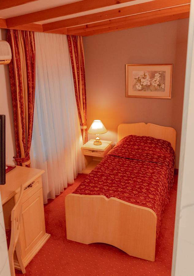 Hotel & Restaurant Se-Mi Veliko Trgovišće Buitenkant foto