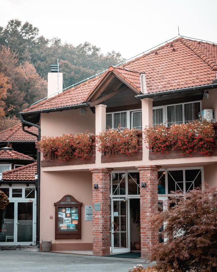 Hotel & Restaurant Se-Mi Veliko Trgovišće Buitenkant foto